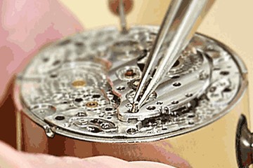 上海劳力士三问手表售后维修电话