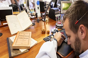 劳力士名表上海售后维修中心地址查询